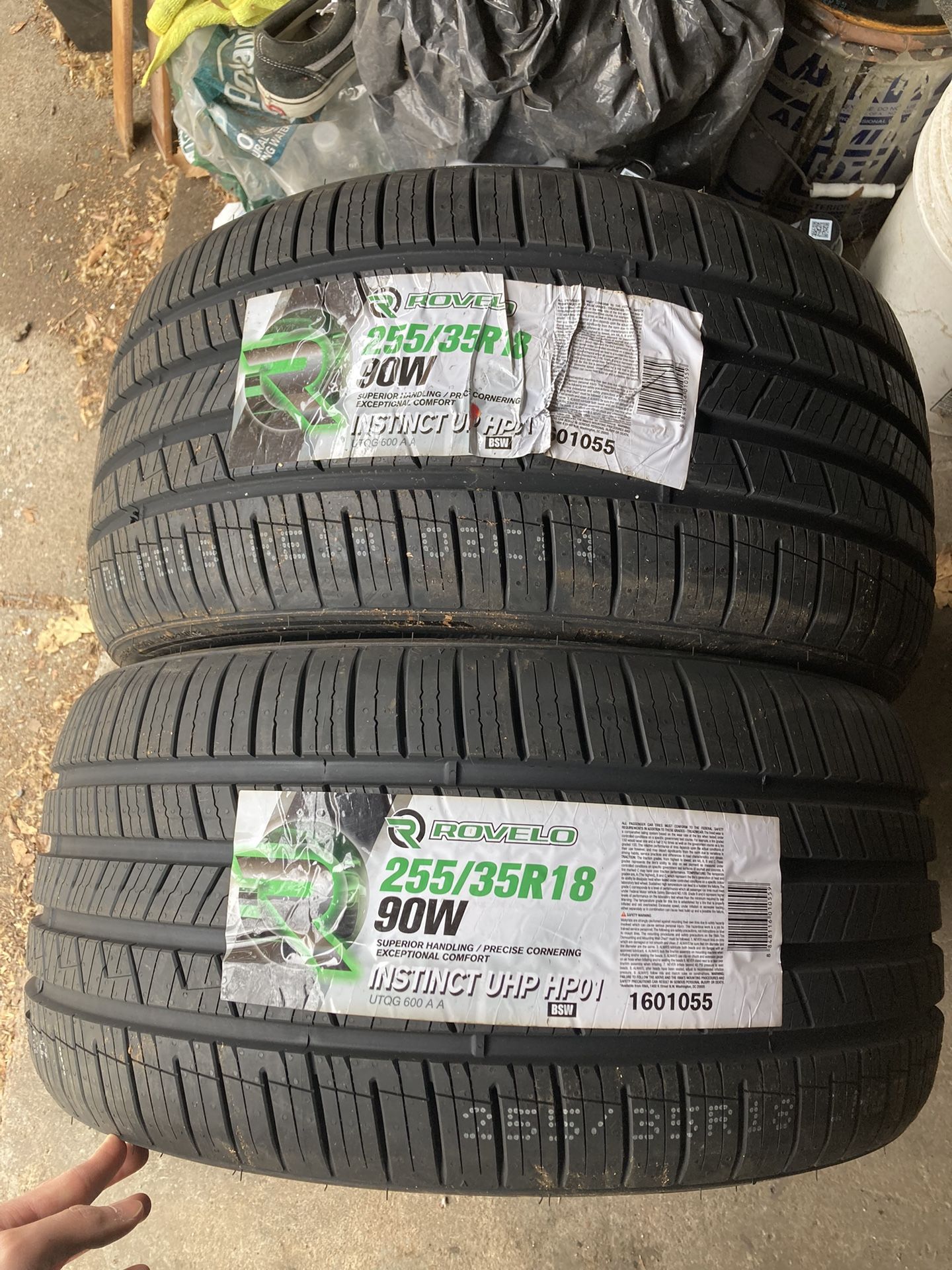 ๐จโ
BRAND NEW Cooper Cobra Instinct All Season 255/35ZR18 94Y XL Passenger Tires SET OF 2 $140 EACH