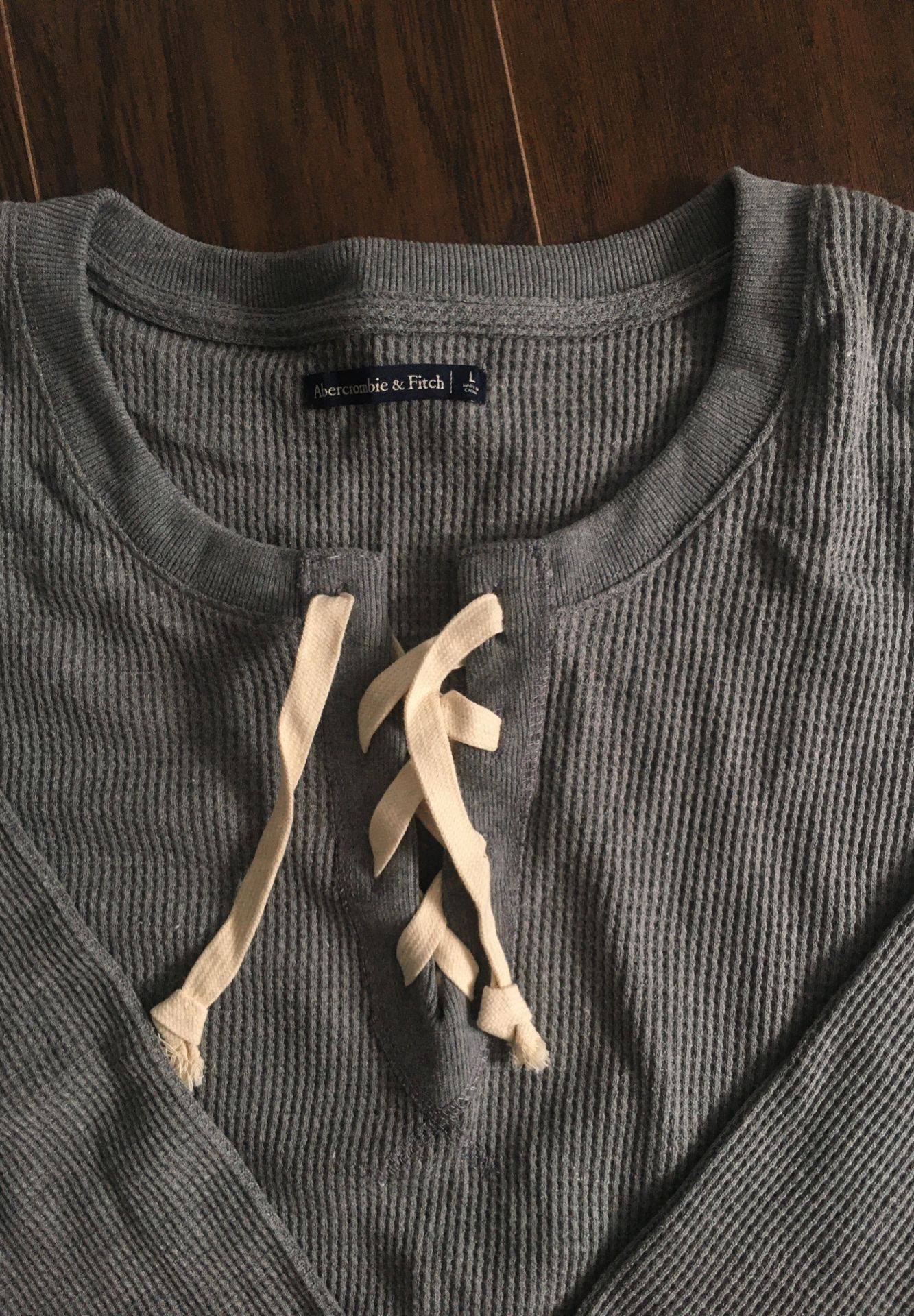 A&f long sleeve topside l