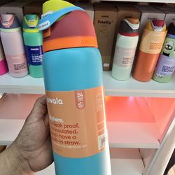 32oz Water bottle 
