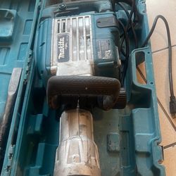 Makita Demoledor 