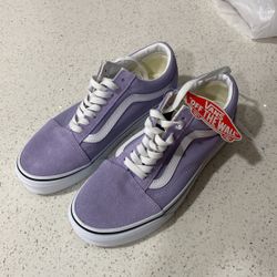 Vans Shoes Available 