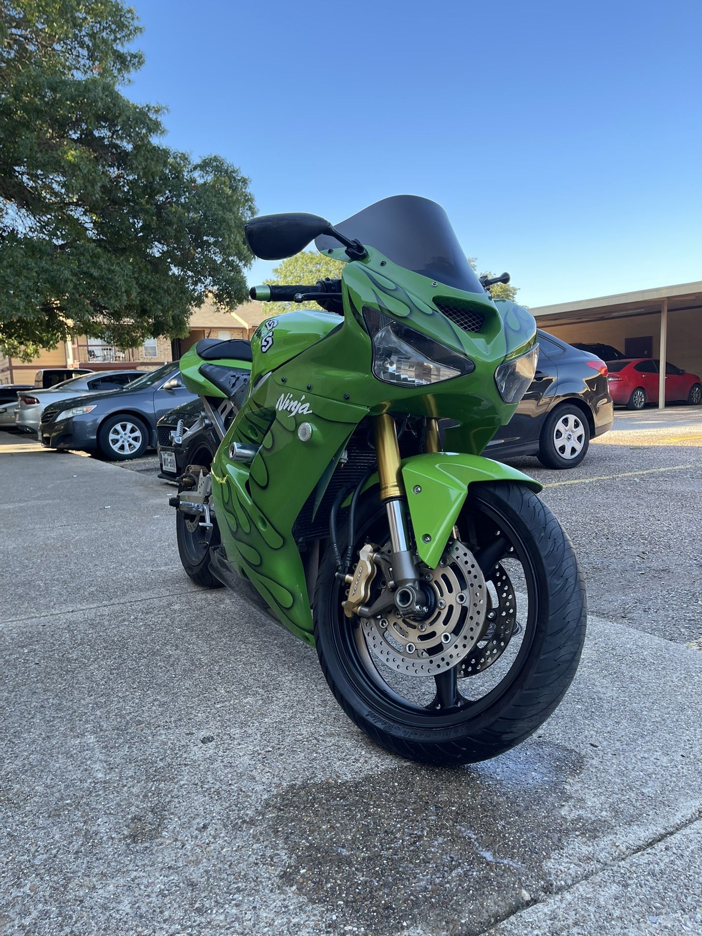 03 Kawasaki Ninja 636