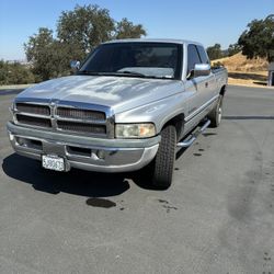 1996 Dodge Ram 2500 V8
