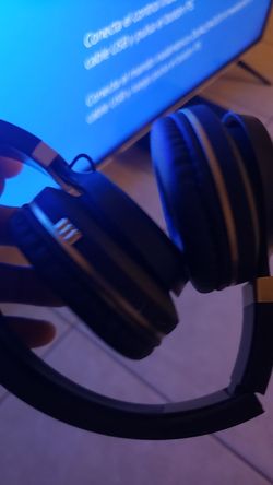 Bluetooth Headphones