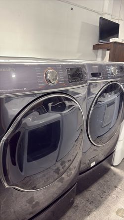 Samsung Front-Load Washer and Dryer Set