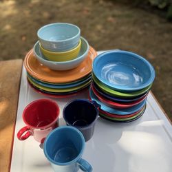 Fiesta Fiestaware Vibrant Multi-Color Dinnerware Set