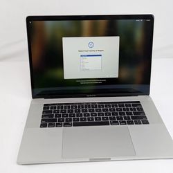 MacBook Pro 15 16GB 500GB i7 Touchbar Space Grey New Charger  Warranty 