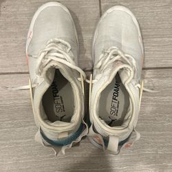 Tenis Pumas En Buenas Condiciones.talla 9 Para Mujer.