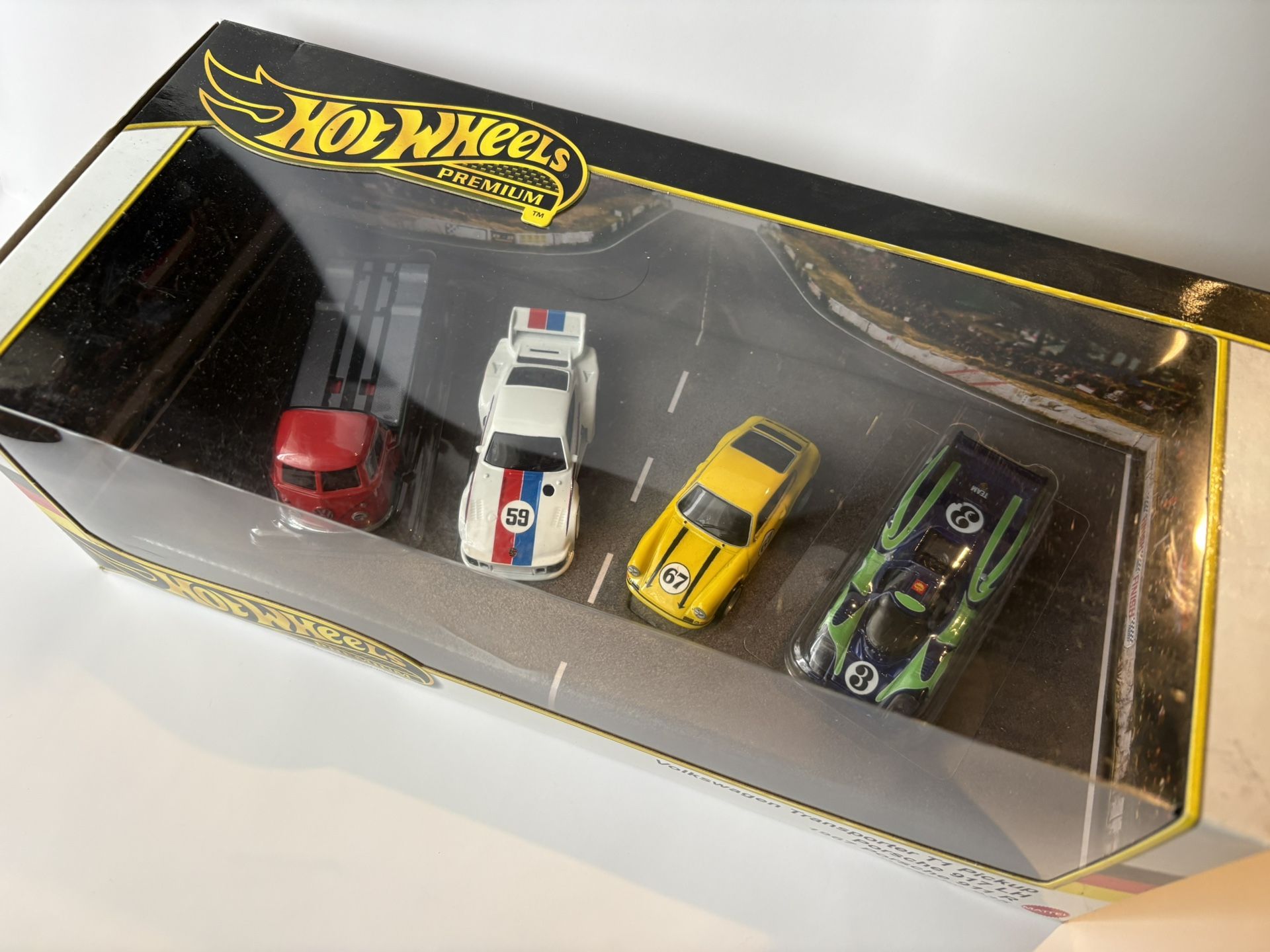 Hot Wheels Premium Track Day