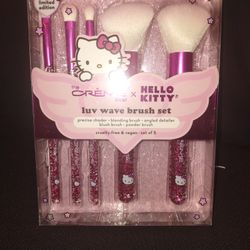 Hello Kitty Brush Set New