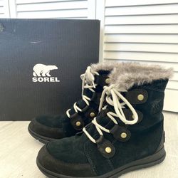 SOREL Snow Boots (Size:7)