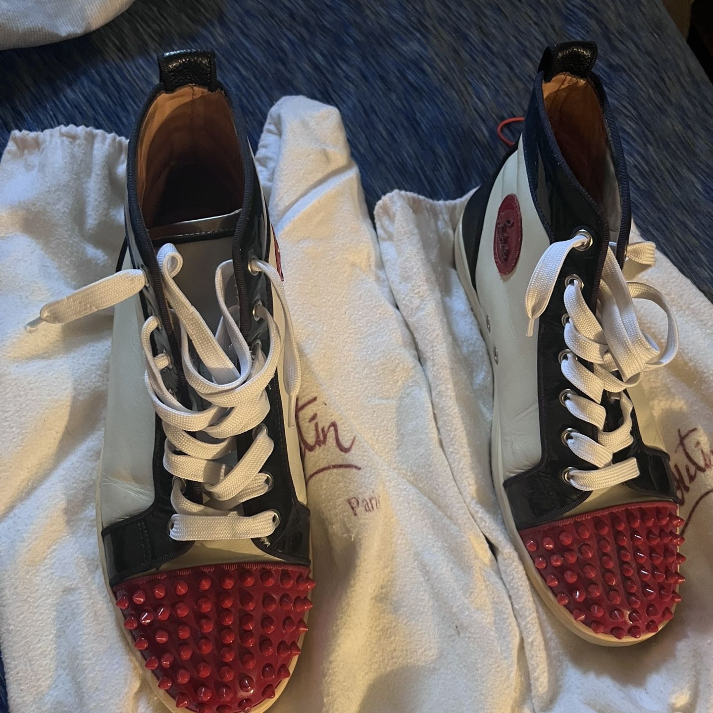 red bottoms men shoes