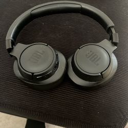 JBL 770 Bluetooth Headphones 