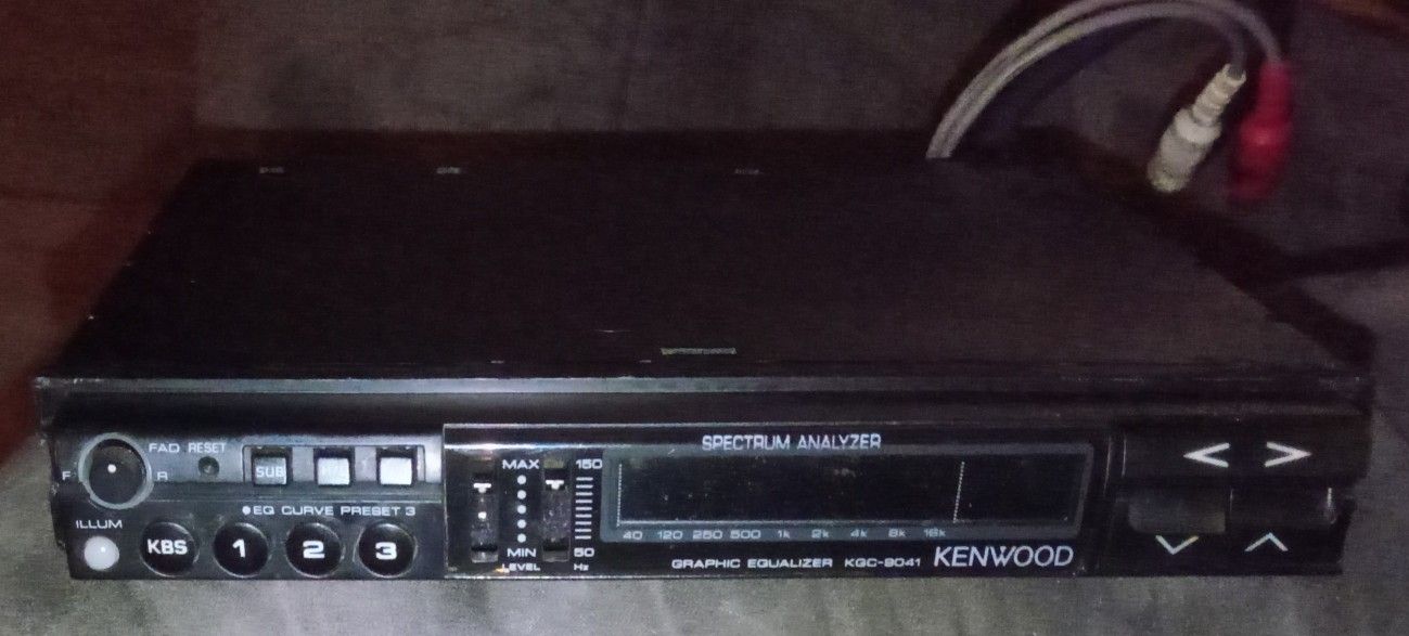 Vintage Kenwood KGC - 9041 Black Car Audio Graphic Equalizer Spectrum Analyzer