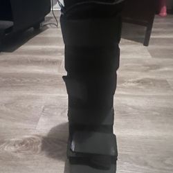 3.9 out of 5 stars (28) Inflatable Tall Walking Boot, Orthopedic Boot for Ankle Sprains, Air Support for Broken Foot and Achilles Tendon Injuries, Bla