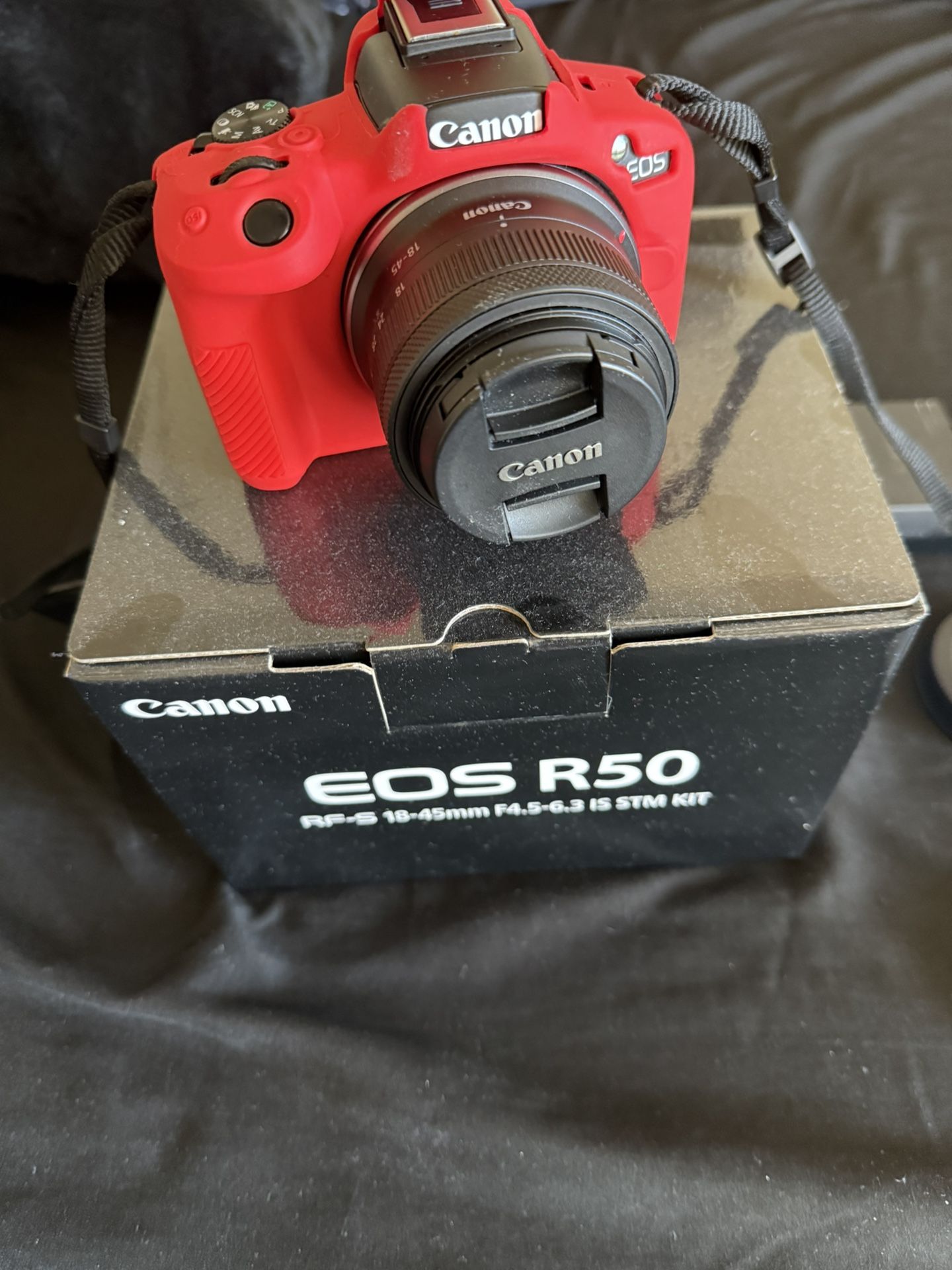 Canon EOS R50