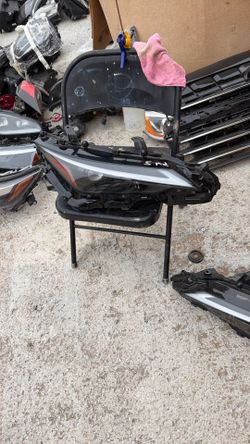 2021-2023 Lexus IS300 OEM LED Right Head Light