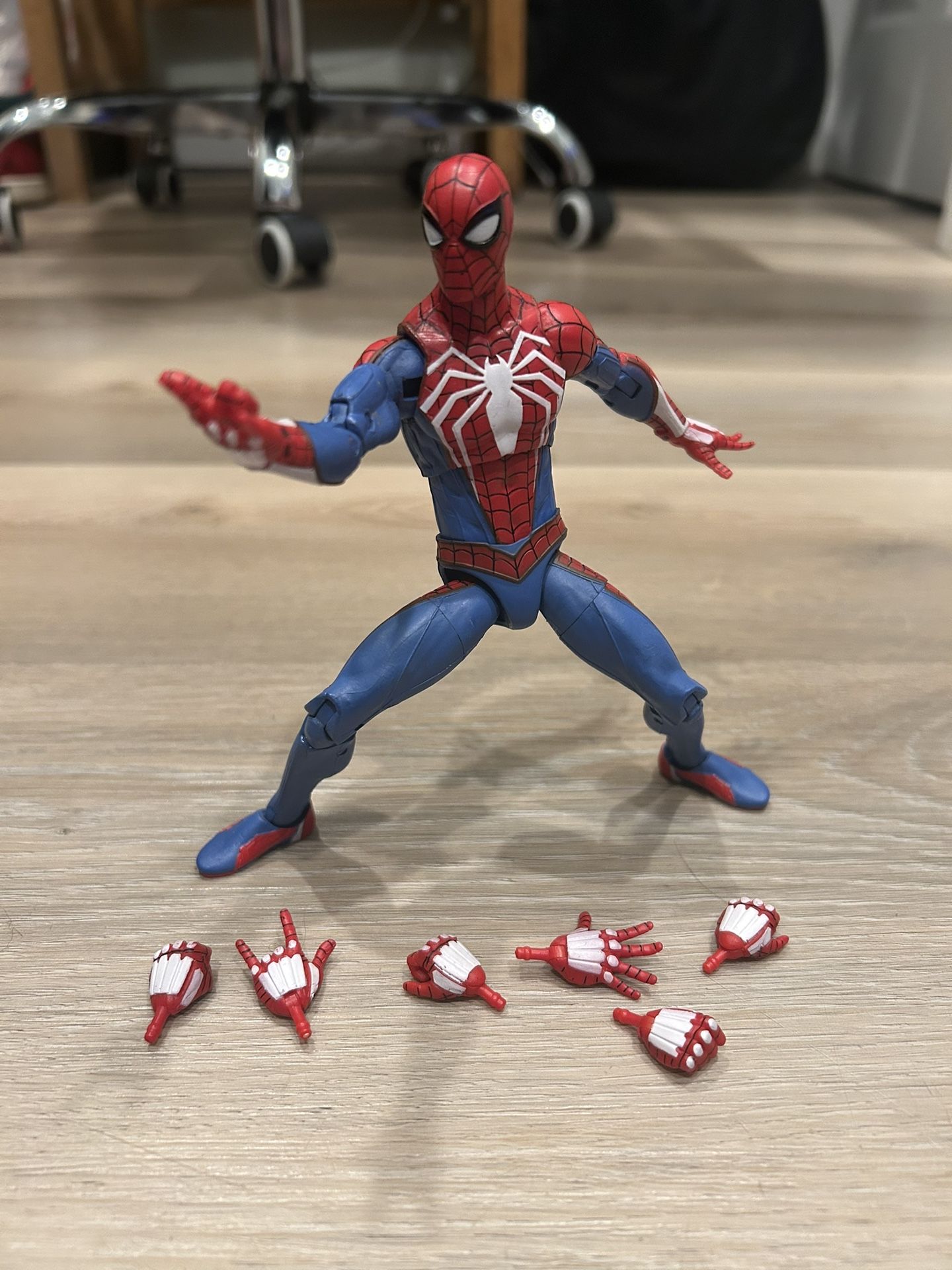 Marvel Spider-Man Insomniac PS4 / PS5 Figure With All Accessories