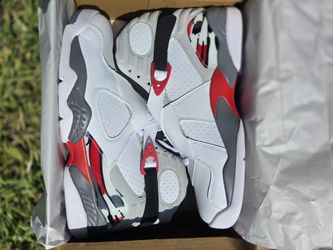 Jordan 8 Bugz Bunny