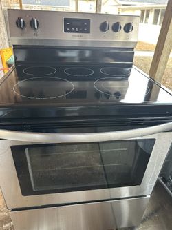 Frigidaire Stove Stainless Steel ($325) FREE DELIVERY