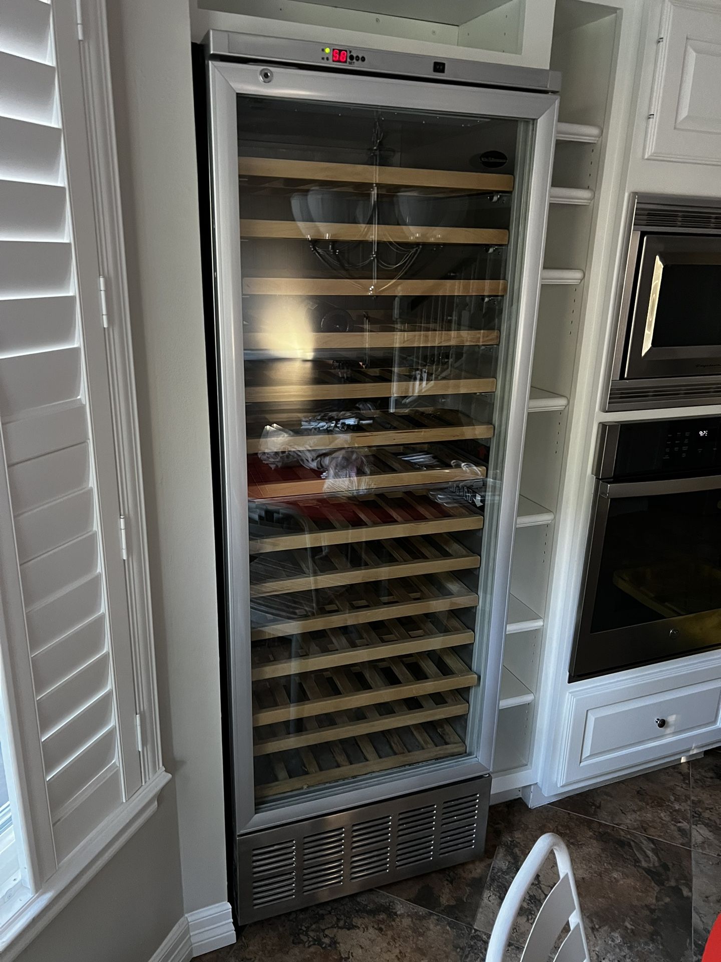 Wine Enthusiast 200 Bottle Wine Cooler