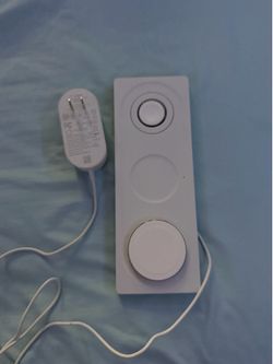 Belkin Apple charging pad