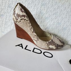 Aldo Snake Skin Wedges, Size 6