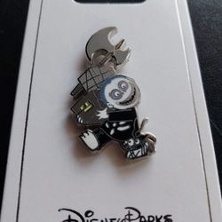 Disney Nightmare Before Christmas Barrel Caring  An Axe Pin