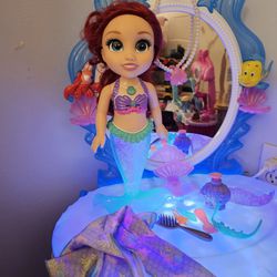 New The Little Mermaid Vanity With Sound And Lights With Little Mermaid Doll And Cran With Lights And Sounds With Accessories 