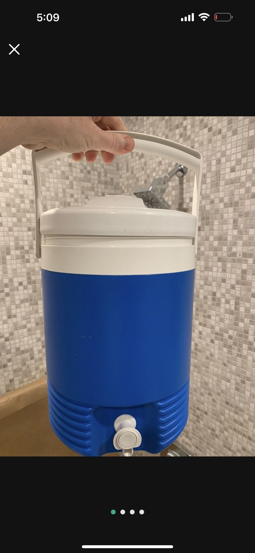 2 Gallon Igloo Thermos Dispenser Cooler 