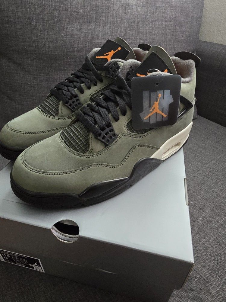 Jordan 4s Undefeated size 11.5