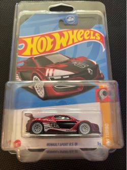 2023 HOT WHEELS RENAULT SPORT RS 01 SUPER TREASURE HUNT STH W/PROTECTOR