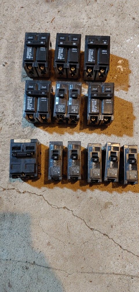 Circuit breakers, 20, 30, 40, 60 Amp