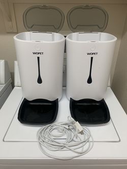 Automatic timed Animal feeder