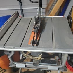 Rigid R4518 10" portable jobsite table saw - corded