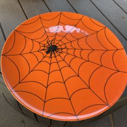 Plastic Plates 10”