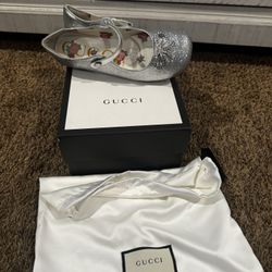 Gucci Shoes 