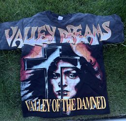 Vale Graphic Tee