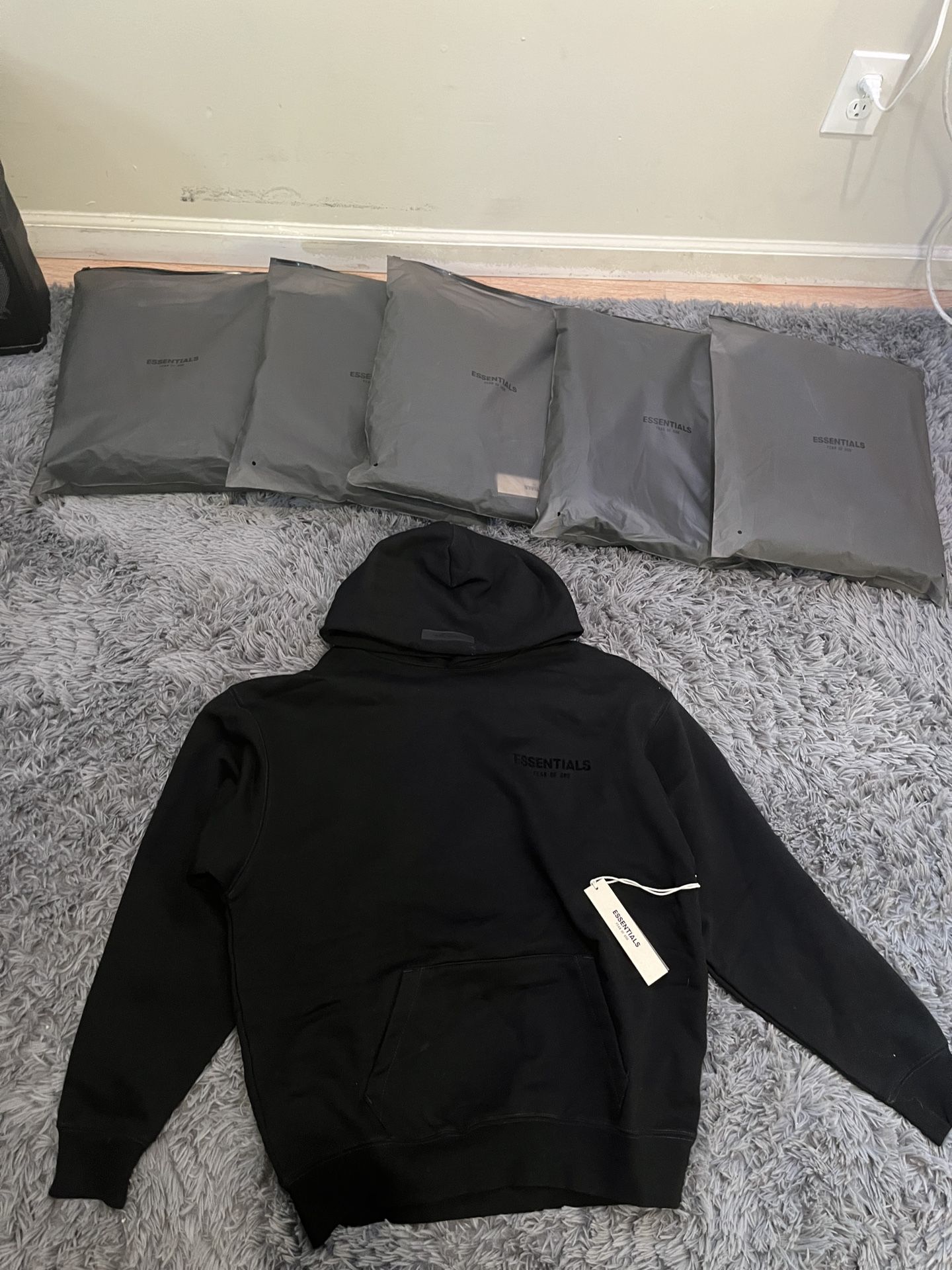 Essentials Hoodie Limo