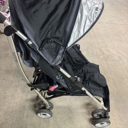 Umbrella stroller 