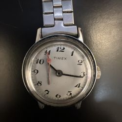 Vtg Timex Mechanical Hand Wind Date Watch 25mm Silver Dial Mfg 1960s-80s Parts