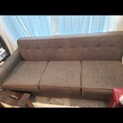 Fee Sofa.. Gratis 