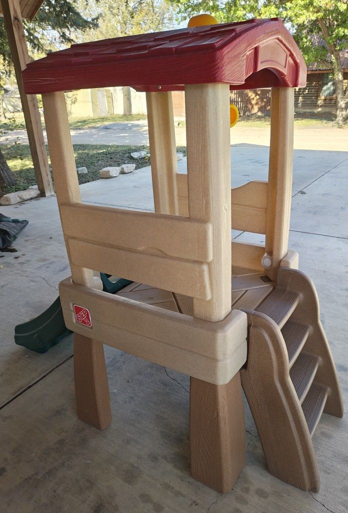 Step 2 TreeHouse Toddler Climber W/Slide