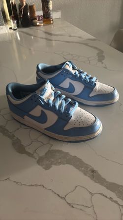 Nike dunk low UNC