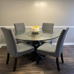 dining room table 