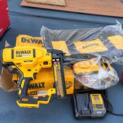 18ga Narrow Crown Stapler Kit Dewalt 