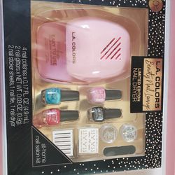 L.A. Colors Limited Edition Holiday Nail Polish And Drier Set