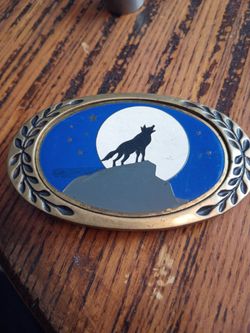 Hawling Wolf Solid Brass Belt buckle American Art