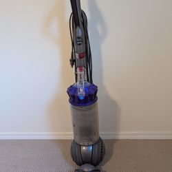 Dyson Ball Animal Upright Vacuum DC65