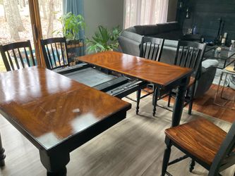 High top table with 8 chairs and leaf